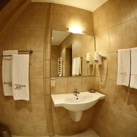 Hi Boutique Hotell 3*